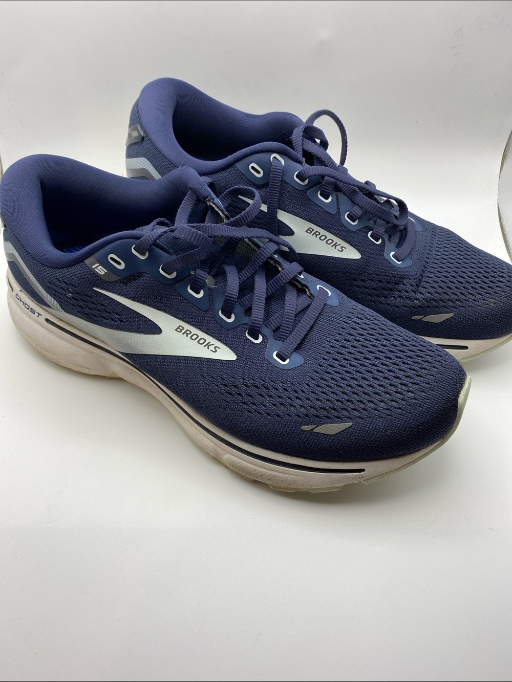 Brooks Men’s Navy and White Athletic Running Shoes Size 10